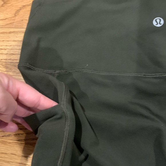 Lululemon Align leggings. Size 10, 28 inseam - Picture 4 of 6